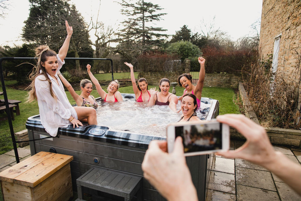 5 Ways To Prepare Your Hot Tub For A Backyard Party